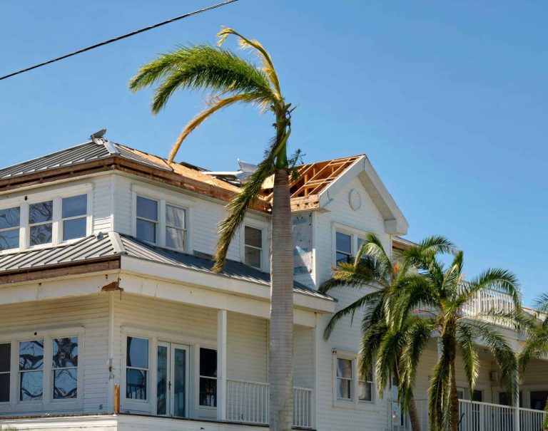Roofing Lien Laws in Florida – What Every PBC Homeowner Must Know Before Signing a Contract