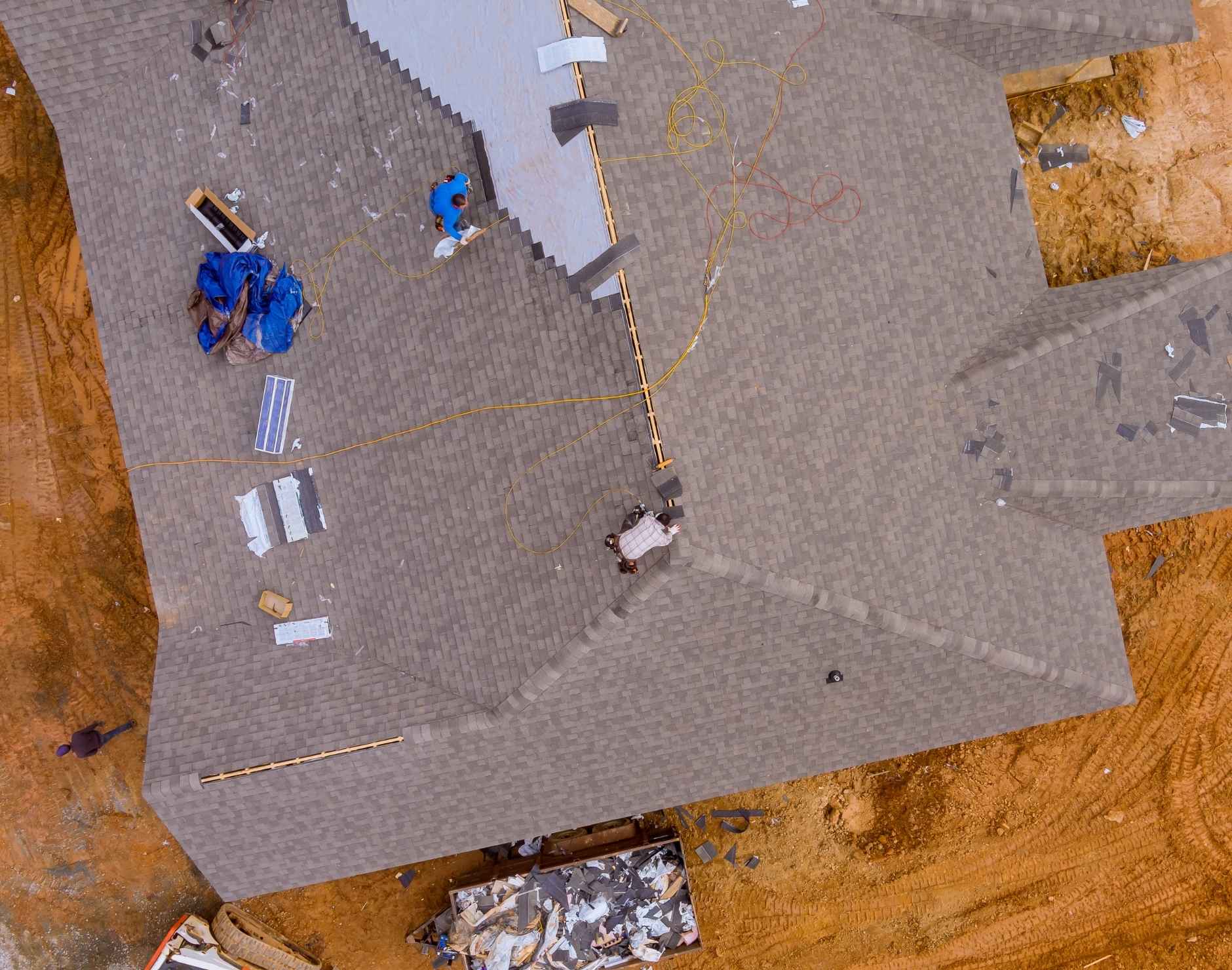Roofing in Wellington FL – Licensed Contractors, Shingle and Tile Standards, and Permit Process