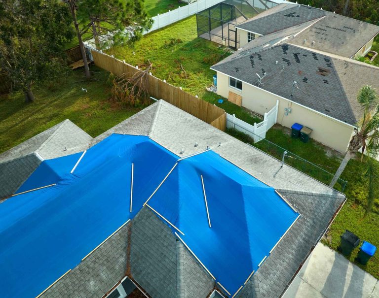Emergency Roof Tarping in Palm Beach County – What a Valid Insurance Tarp Looks Like