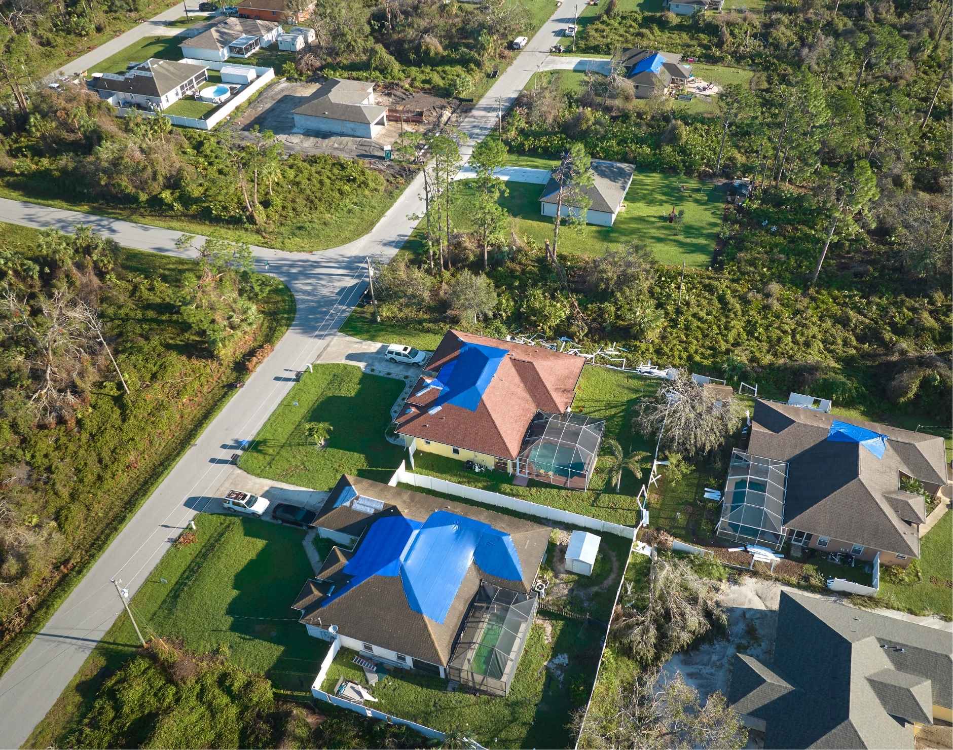 What Happens to Your Roof Warranty in Florida – Manufacturer and Workmanship Warranty Guide