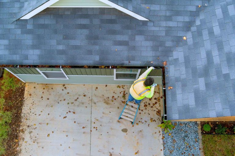 Gutter Maintenance Schedule for Palm Beach County – When and How to Maintain PBC Gutters